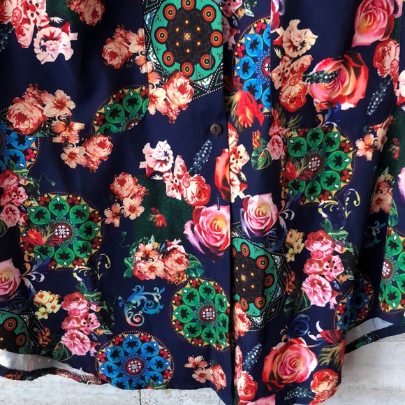 Cheery floral mandala long blouse - Picture 5 of 6